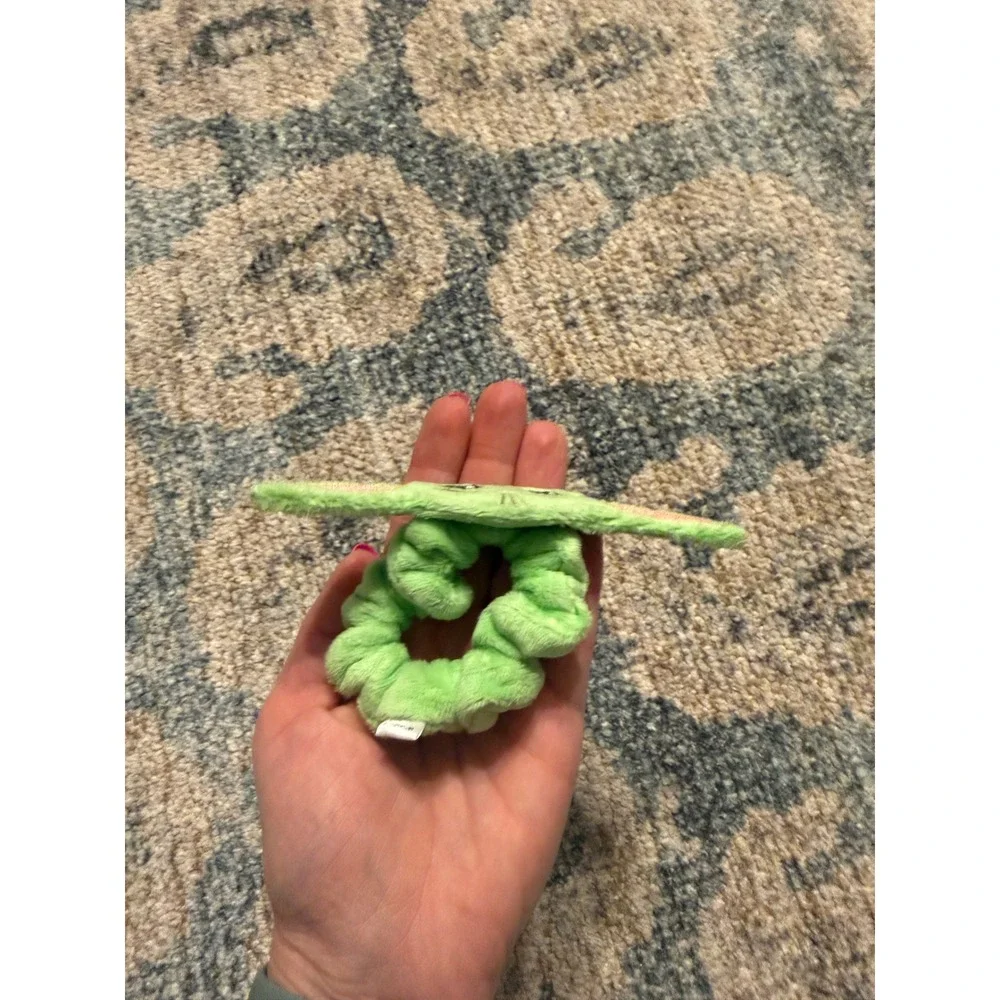 Stoney‎ Clover Lane The Child Scrunchie Pristine Condition